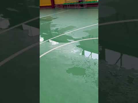 Maltempo a Reggio Calabria, piove dentro lo Scatolone