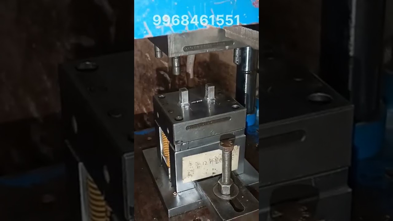 60gram insert vartical plastic moulding machine 