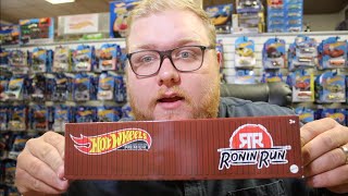 Hot Wheels Ronin Run 5 Car Set Container Unboxing