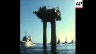 SYND 4 7 75 THE LARGEST OIL RIG IN WORLD HEADS INTO NORTH SEA