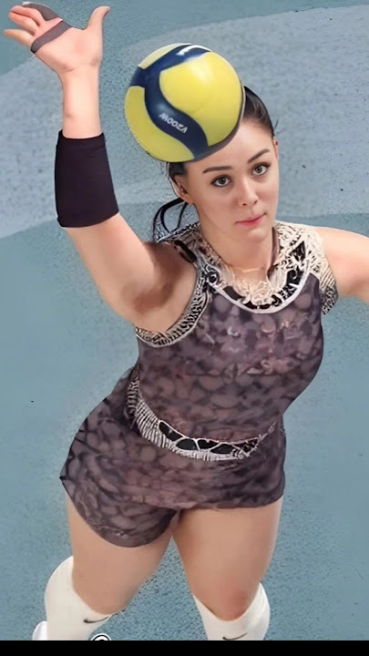 Volleyball Player Zehra Günêş Powerful 💥 Smashing #viral #trending #shortsfeed #powerfull #power