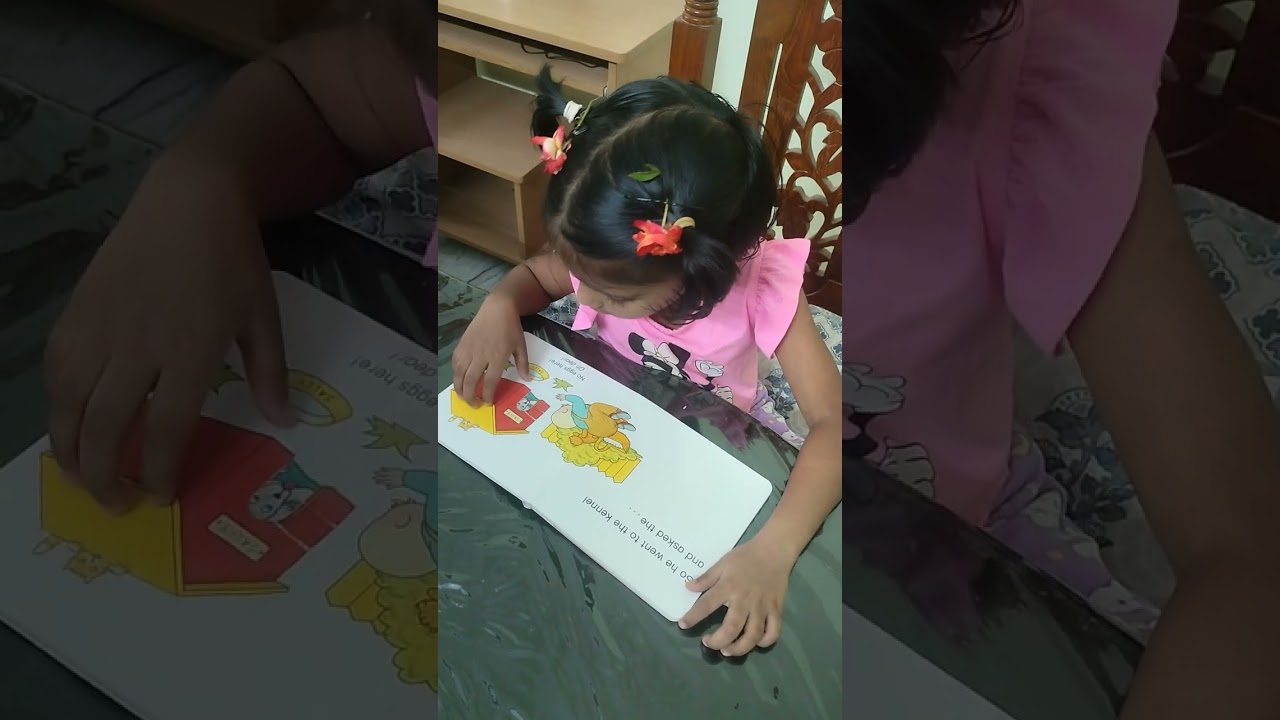 Marvelyn, UKG reading book 'Oh Dear' by Rod Campbell