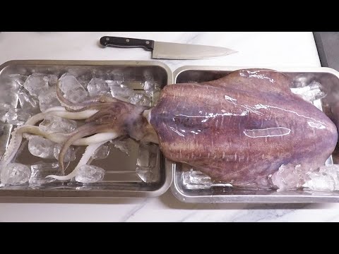 Video: How To Cook Giant Squid