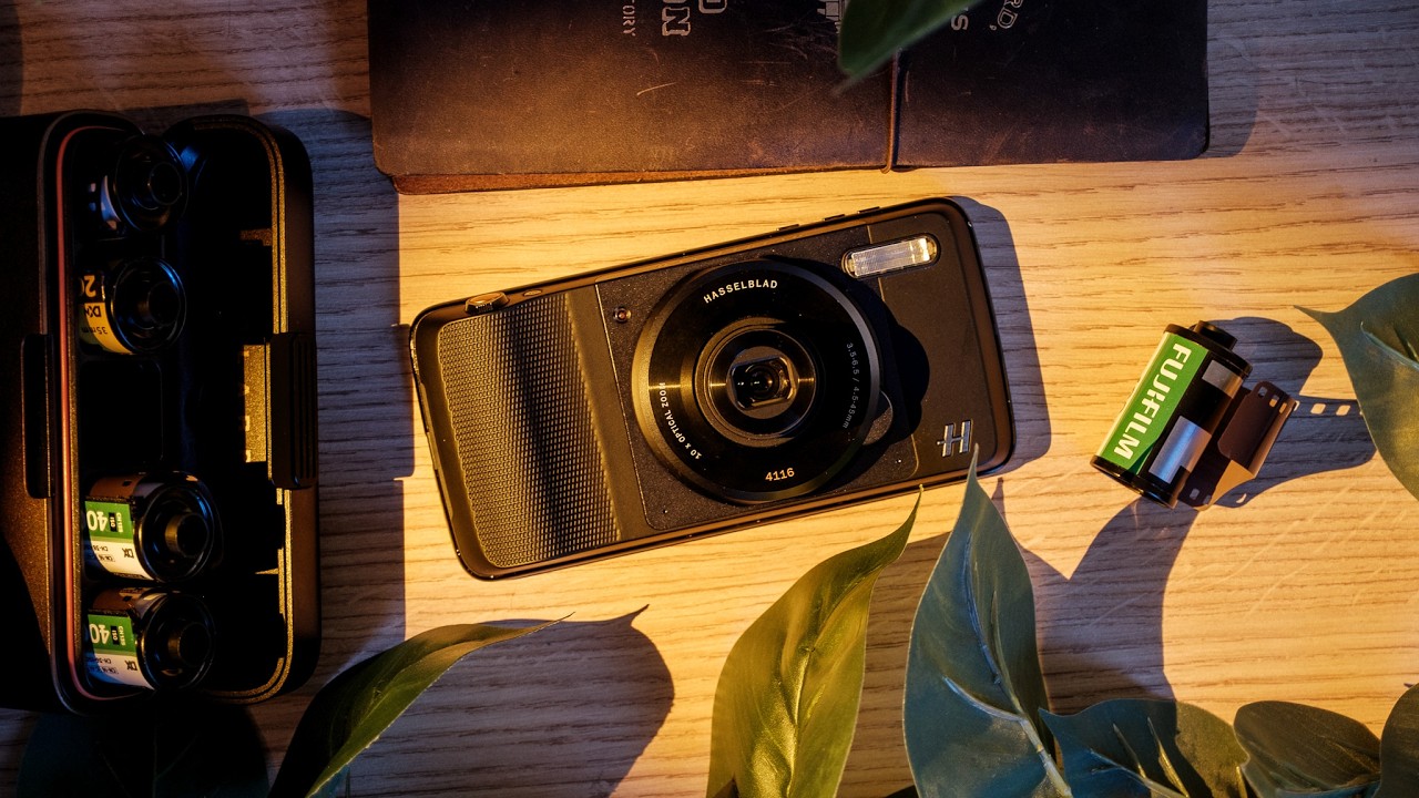 The Hasselblad TrueZoom and Moto Z - YouTube