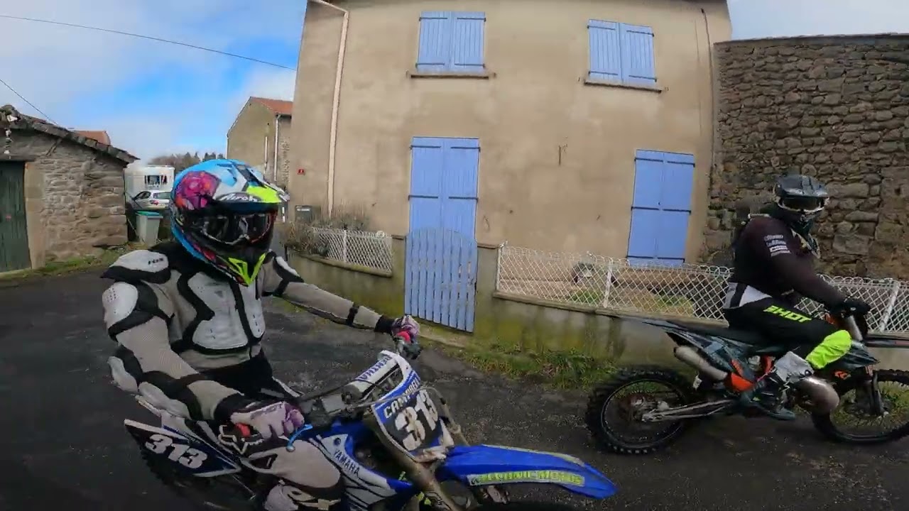 Sortie Moto pluvieuse !