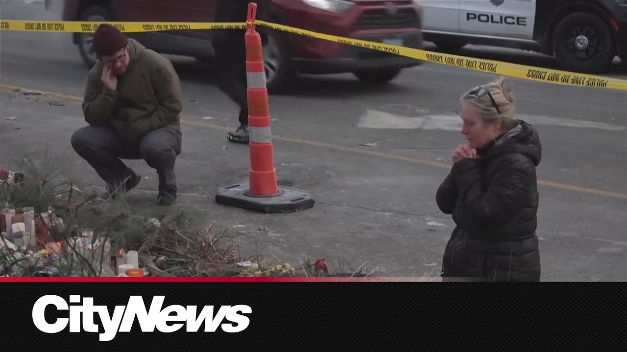 Minneapolis residents mourn shooting death of Alex Pretti by federal ...