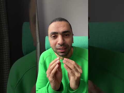 بسمع مشاكل الكل وبساعدهم بس مش بعرف أحكي من رسائلكم دكتور مصطفى النحاس