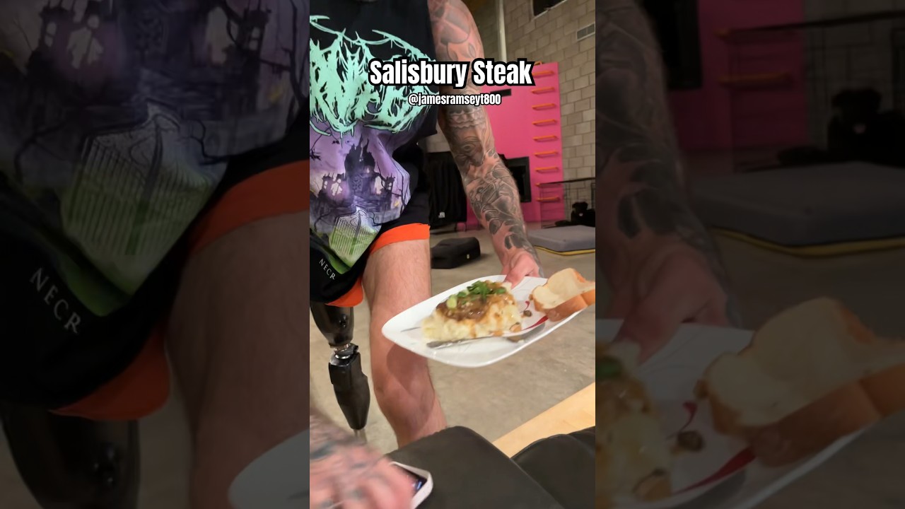 @JamesRamseyT800  made me Salisbury Steak 👀