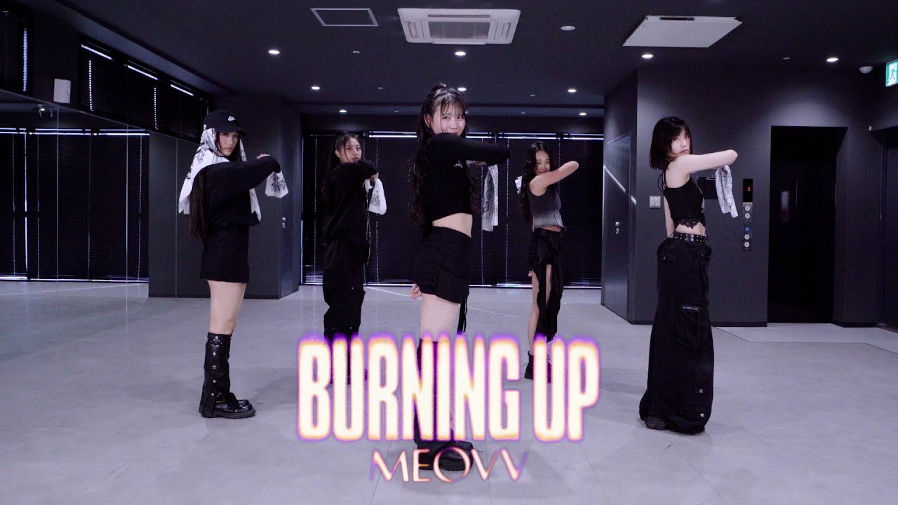 meovv ミャオ burning up パーカー 新品未開封品 トレカなし meovv ミャオ burning up パーカー 新品未開封品 トレカなし - メルカリ