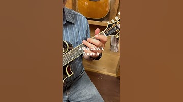 Let’s learn how to play a lick on Mandolin with Jeremy!#mandolinmonday #mandolin #mandolintutorial