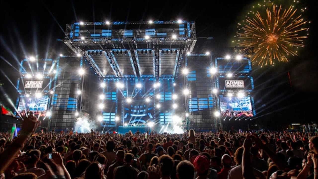 Armin van Buuren - Live at Ultra Music Festival 2012 (ASOT 550)