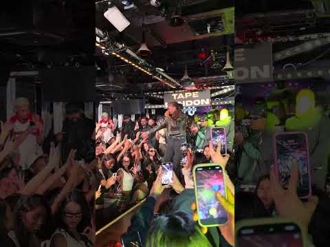 Gunna performs ‘fukumean’ live at Tape London #gunna #wunworldtour