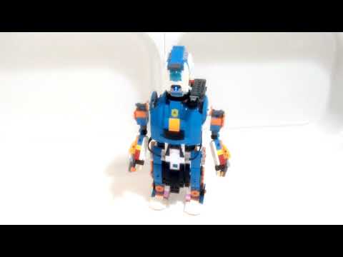 How can You can control this LEGO BOOST walker with your voice?