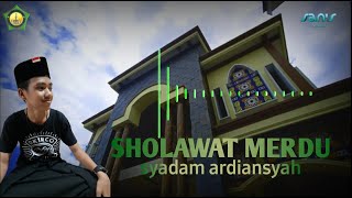 SHOLOAWAT UJANG BUSTOMI COVER SYADAM ARDIANSYAH screenshot 5