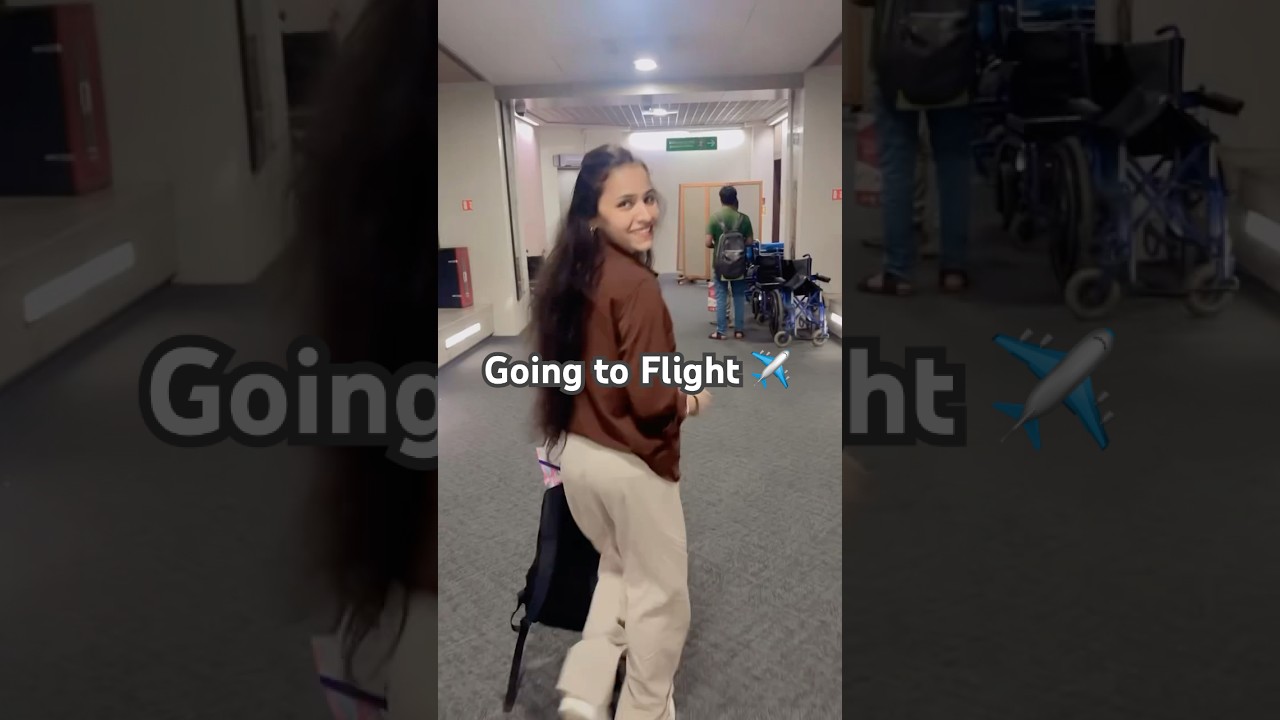 “Come With Me to Catch a Flight!” 