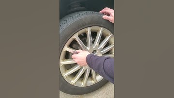 Zo controleer je of je remschijven krom zijn of dat je remklauw vastzit. Dit is een eenvoudige op...