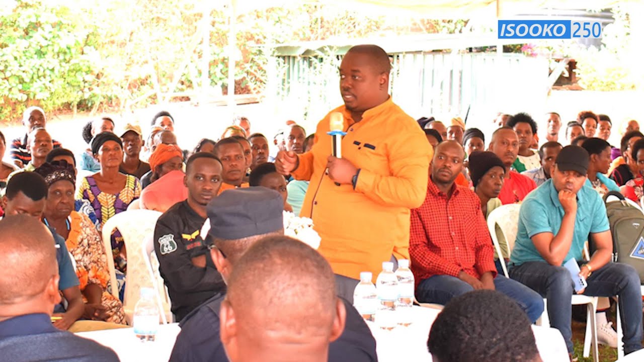 Mu nteko y'Abaturage , VISI MEYA W'UMUJYI WA KIGALI aneguye ABASILIMU b ...