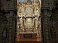 Altar mayor de la Iglesia de la Compañía de Jesús en el Centro Histórico de Quito