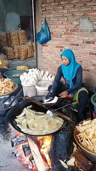 sekali goreng bisa ribuan kripik singkong #kripiksingkong #shorts