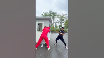 Money Heist vs Police 40 #moneyheist #parkour #police #escape #shorts #cpider98