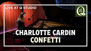 Charlotte Cardin performs Confetti in the Q studio Resimi