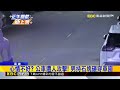 心情不好? 公車遭人攻擊! 男持石塊砸穿車窗@newsebc
