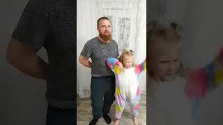 пати 😆#dance #миланахаметова #друзья #прикольно #youtube #тренды #funny #baby #танцы #кринж