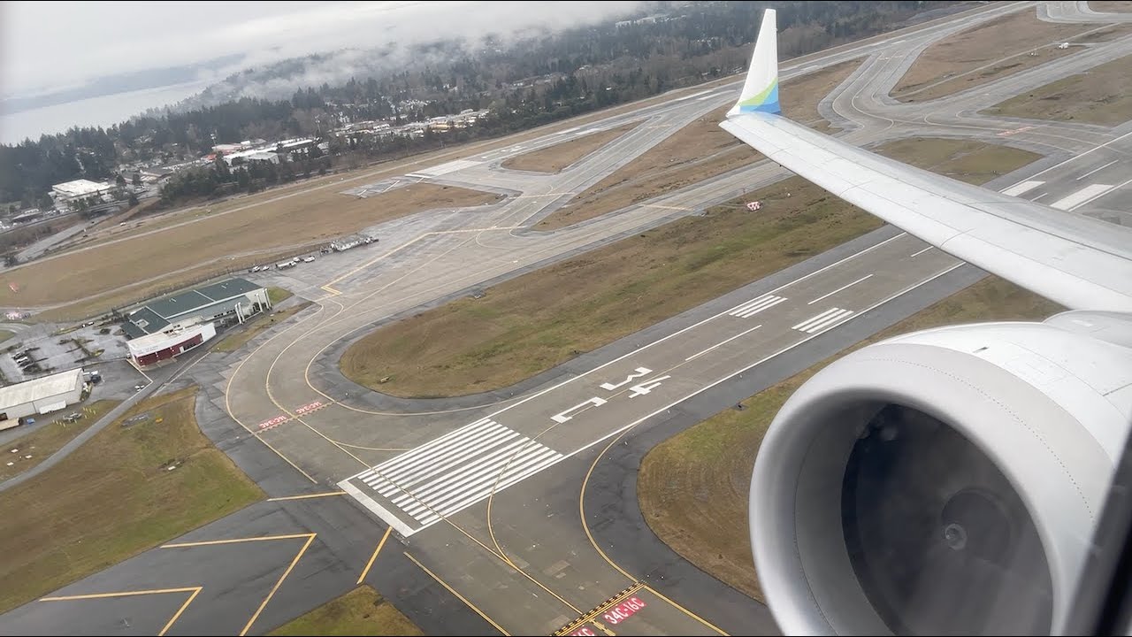 Alaska Airlines Boeing 737 MAX 9 Takeoff from Seattle-Tacoma International Airport