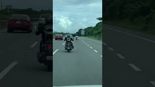 Harley Davidson en la autovía del este Juan Dolió República Dominicana