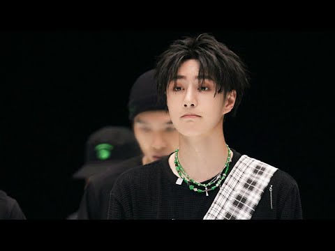 王一博swag挑眉杀，用实力与热爱快意舞台 | 王一博、刘宪华Henry Lau 、张艺兴、韩庚《这就是街舞4》