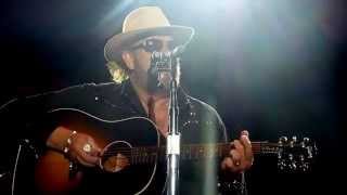 Hank Williams, Jr. - Dinosaur → There's a Tear in My Beer (Houston 05.17.14) HD chords