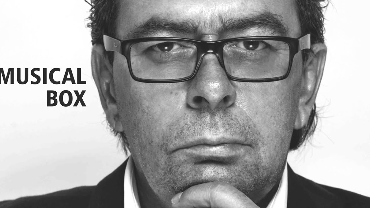 Mac Gordon  MUSICAL BOX (medley)