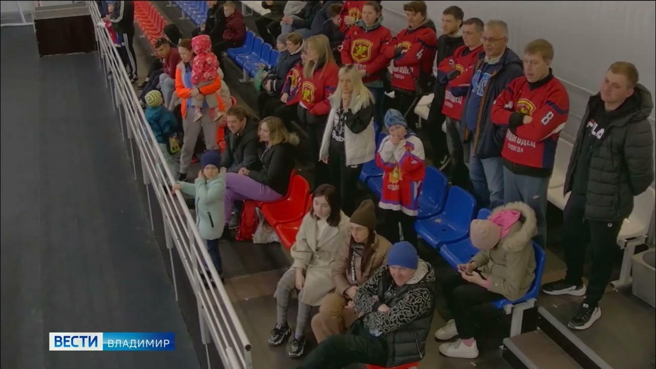Команда хоккеистов Судогодец