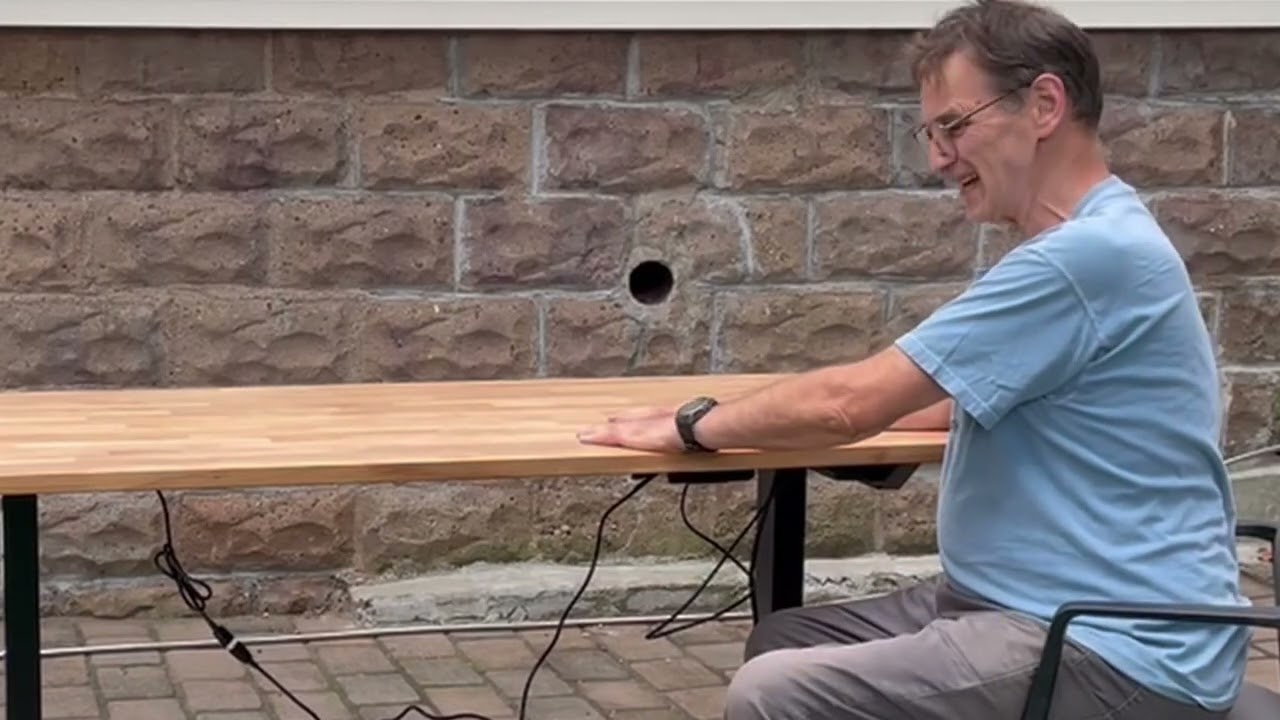 Turn a Table Top into an Electric Powered Sitting Standing Desk