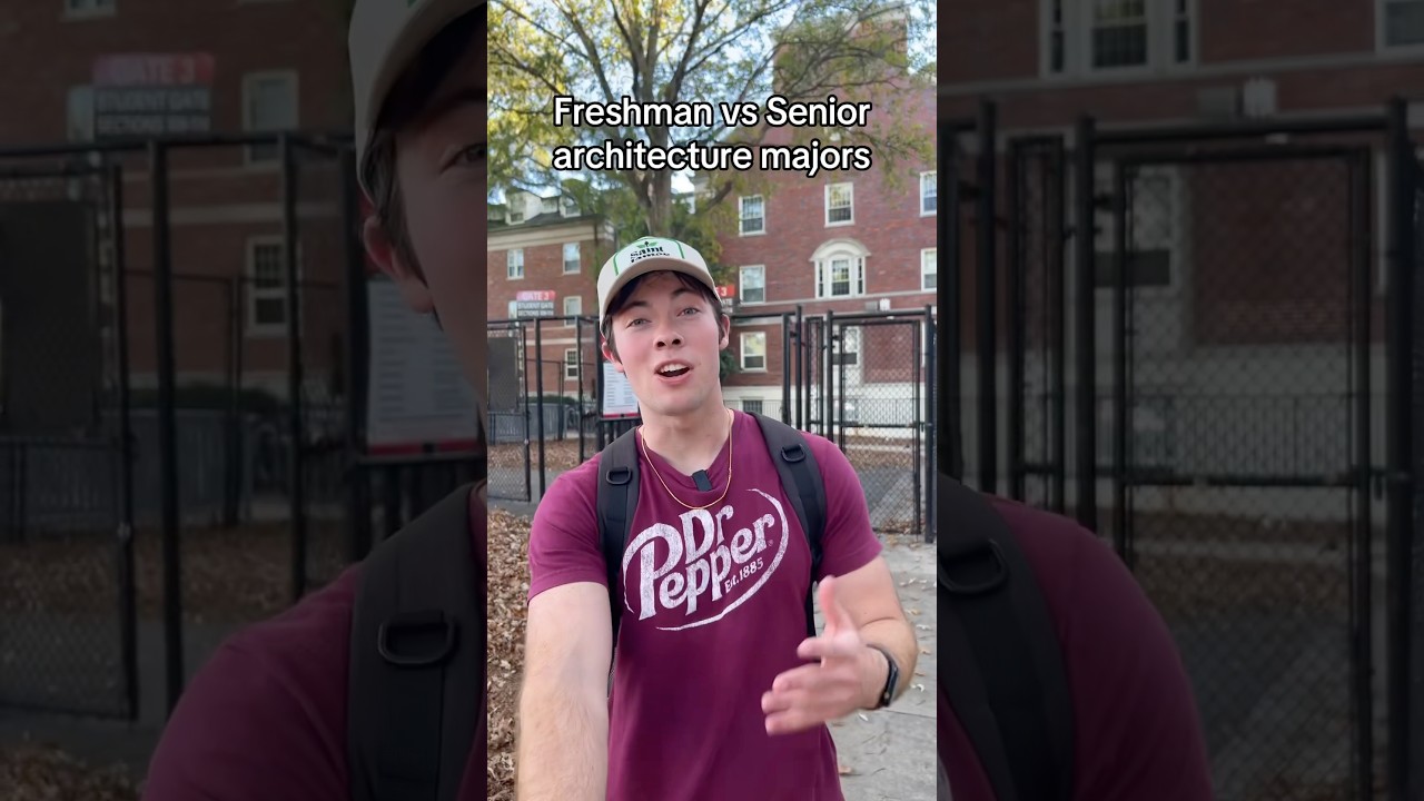 Студенты-первокурсники и студенты старших курсов архитектурного факультета