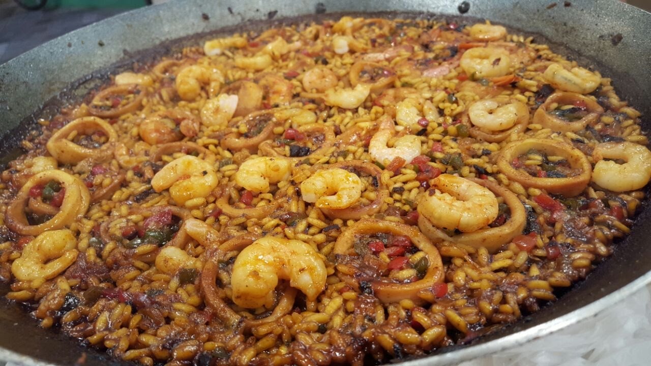 Gran arroz con mariscos en paella YouTube