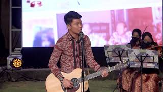 Download Lagu Menua Bersamamu - Tri Suaka ft. Nabila Maharani Live at JFV21 (Official High Quality) MP3
