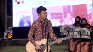 Menua Bersamamu - Tri Suaka ft. Nabila Maharani Live at JFV21 (Official High Quality)