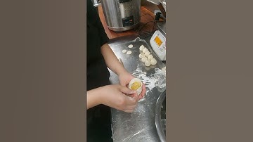 Delightful Dumplings: Mastering the Art of XIAO LONG BAO | #shorts