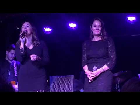 Adriana & Peisha McPhee - Can't Help Lovin' Dat Man - Stand Up and Sing