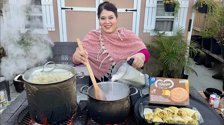 Tamales De Pollo Con Chile Verde y Atole De Almend...