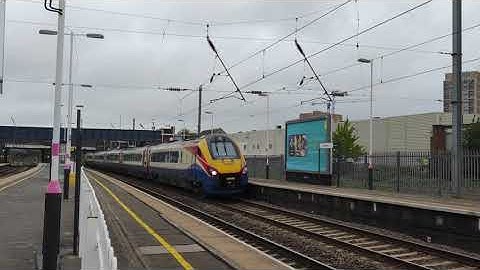 EMR 222017 passes Hendon - 31/08/2021