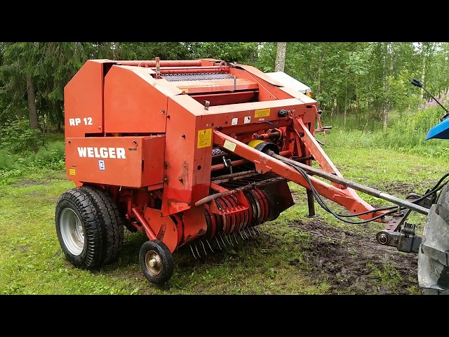 Welger RP12 - YouTube