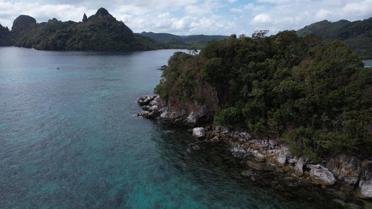 2025 Trip to the Philippines. El Nido islands & Boracay. (Drone view)