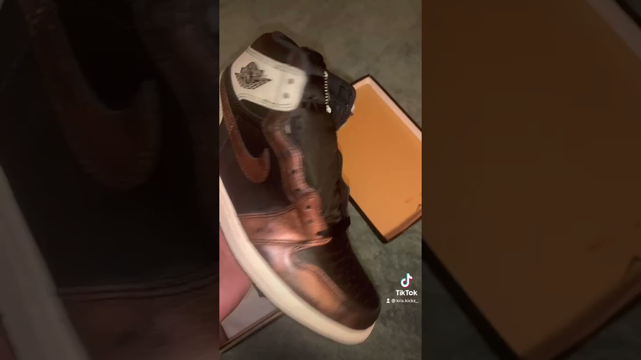 Jordan 1 Patina In Hand