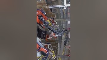 ROBOT LẮP RÁP ÔTÔ