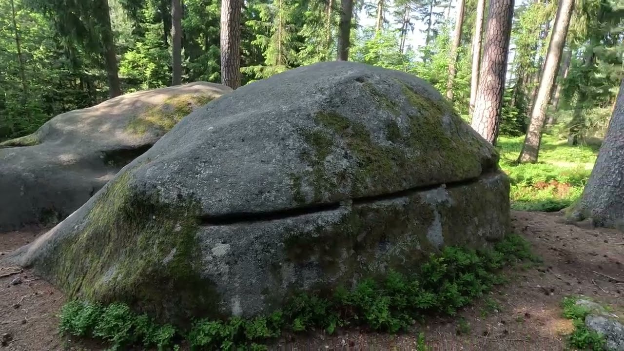 Rund um den Wackelstein bei Amaliendorf