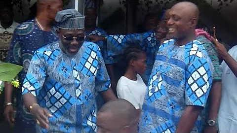 Sir Shina Akanni Scopido grand entrance to Wasiu Ayinla Karachi birthday party