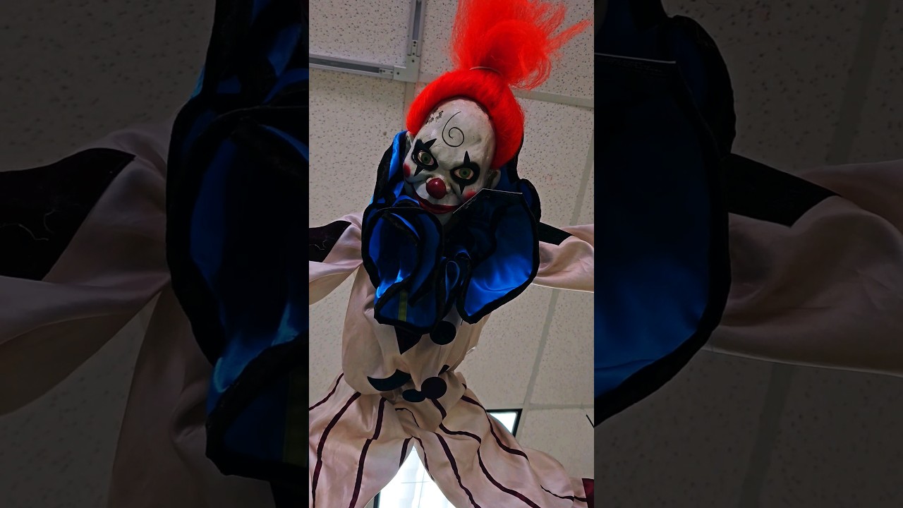 The magical flying clown #shorts #clown #clowncore