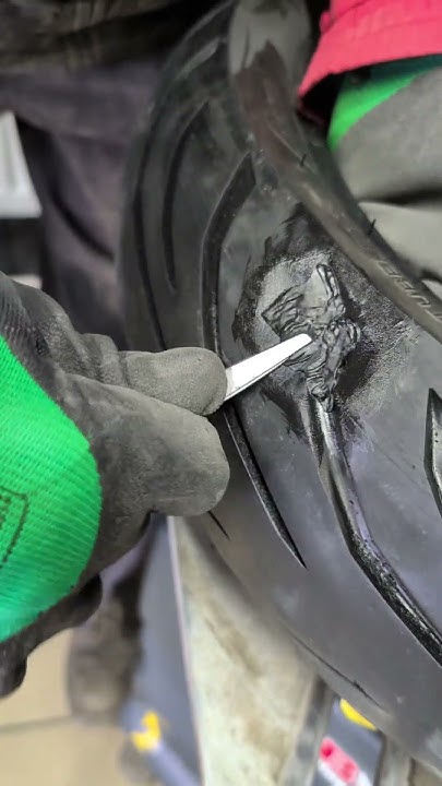 Ремонт колёса от мотоцикла #shorts #мото #моторемонт #шины #шиномонтаж ...